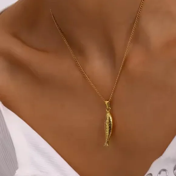 Waterproof Gold Sardine Necklace Coastal Fish Pendant for Summer Outfits PRETTY - Picture 11 of 12
